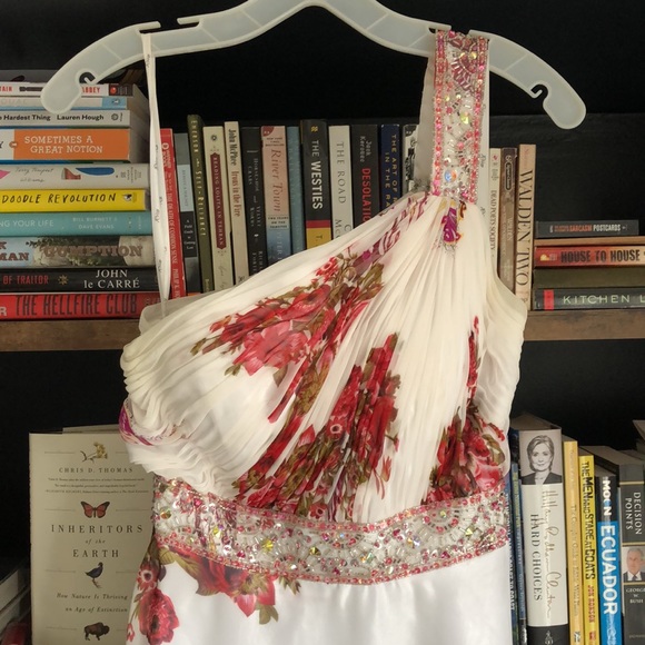 One Shoulder Prom/Formal Dress - Picture 3 of 8